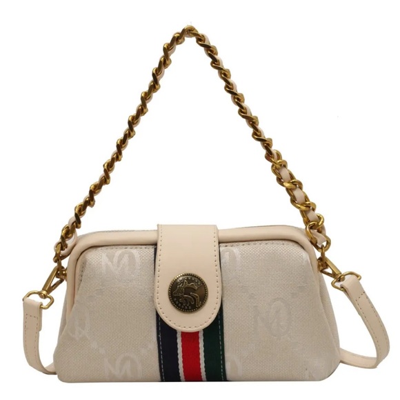 Unbranded Handbags - Elegant Unbranded Cream Crossbody Bag- NIP